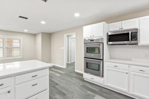 113 Ridge Oak Dr, Georgetown, TX 78628, USA Photo 6