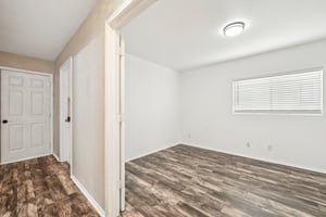 S Willow Way-015.jpg