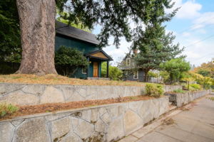 SE 74th Ave Portland -001