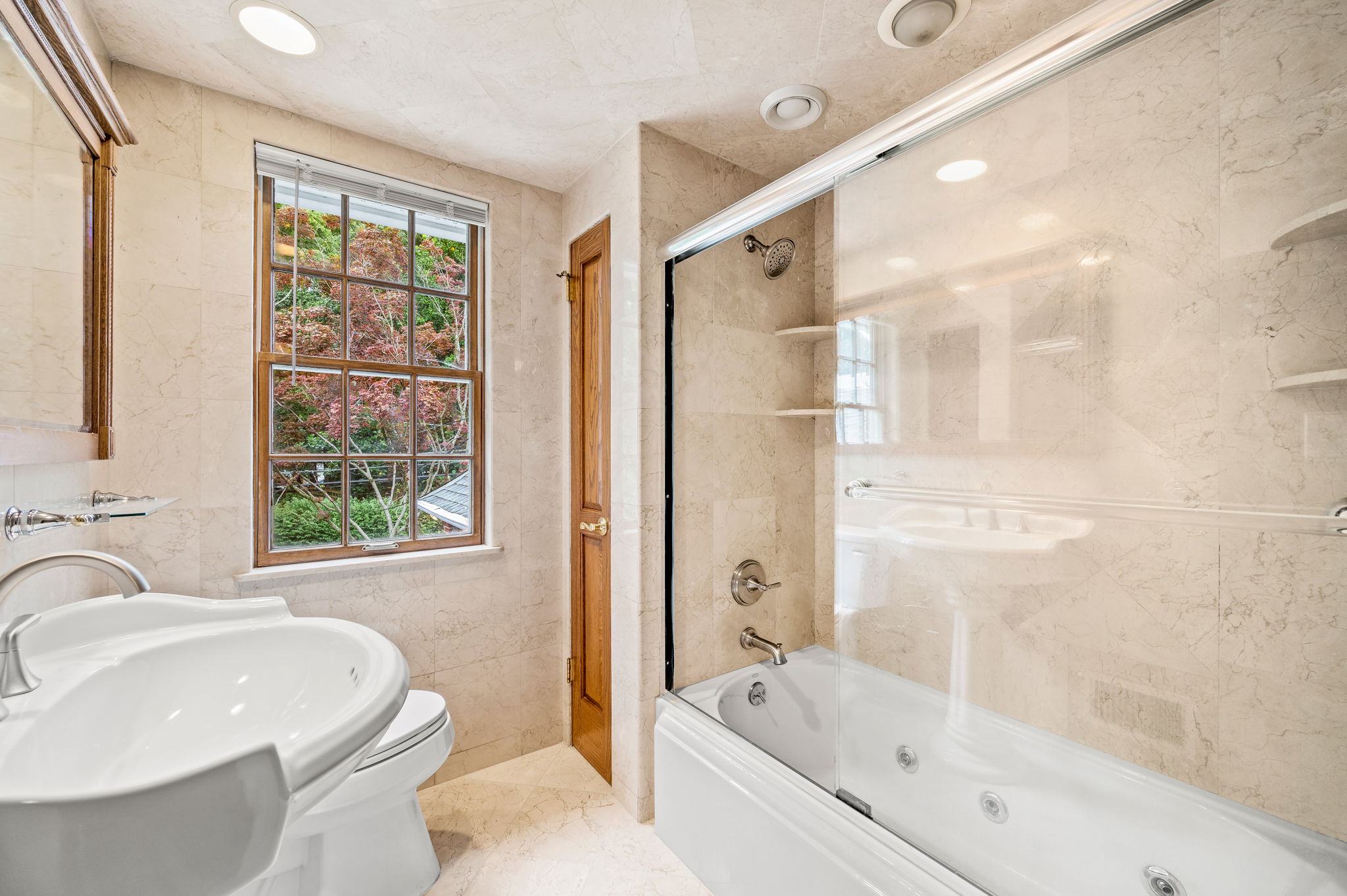 113 Westminster Dr-16