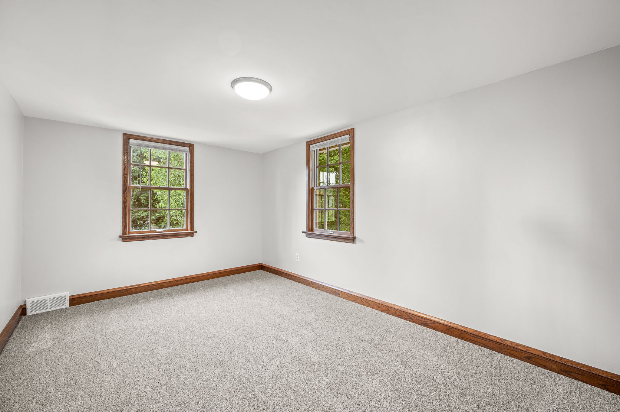 113 Westminster Dr-15