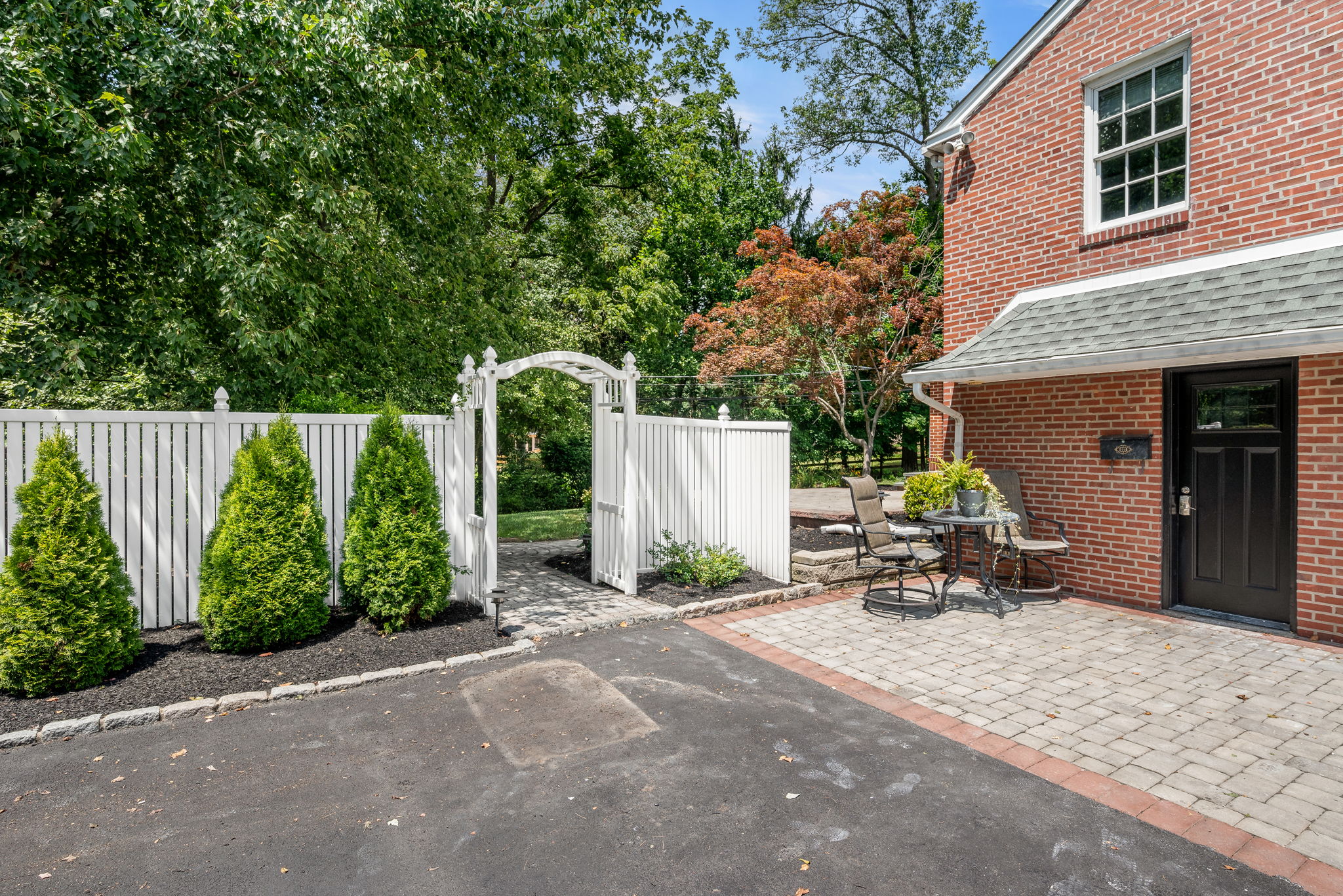 113 Westminster Dr-6