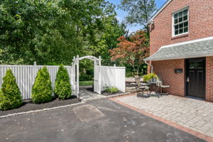 113 Westminster Dr-6