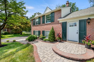 113 Westminster Dr-7