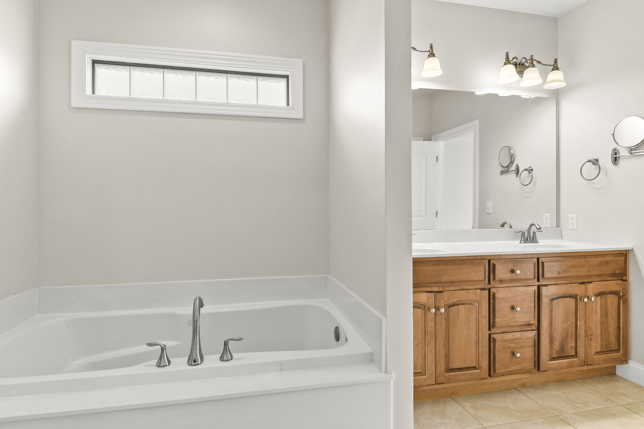 1130 Fountain Park Drive, Sherman, IL 62684 Design Eyes Photography