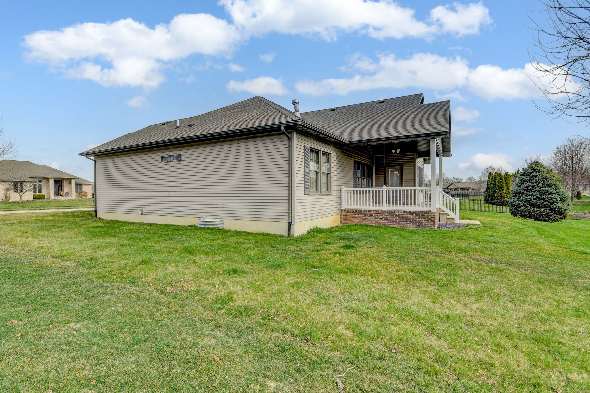 1130 Fountain Park Drive, Sherman, IL 62684 Design Eyes Photography