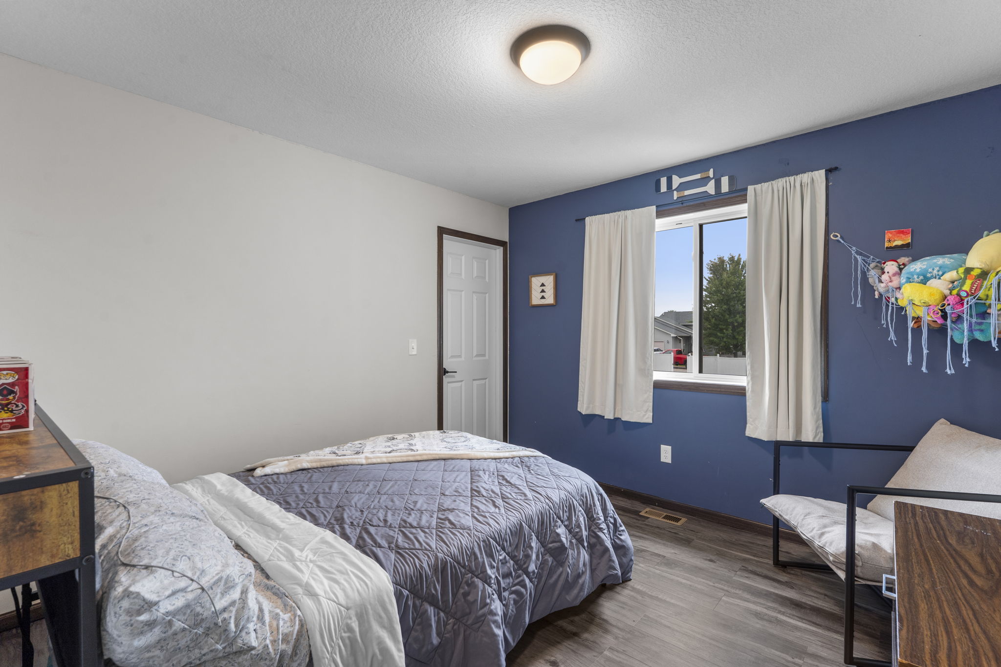 Upper Bedroom 2