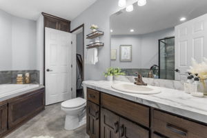 Upper Bathroom