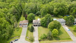  Photo 0