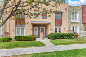  Photo 0
