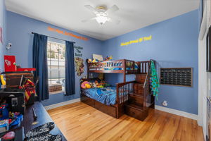  Photo 43