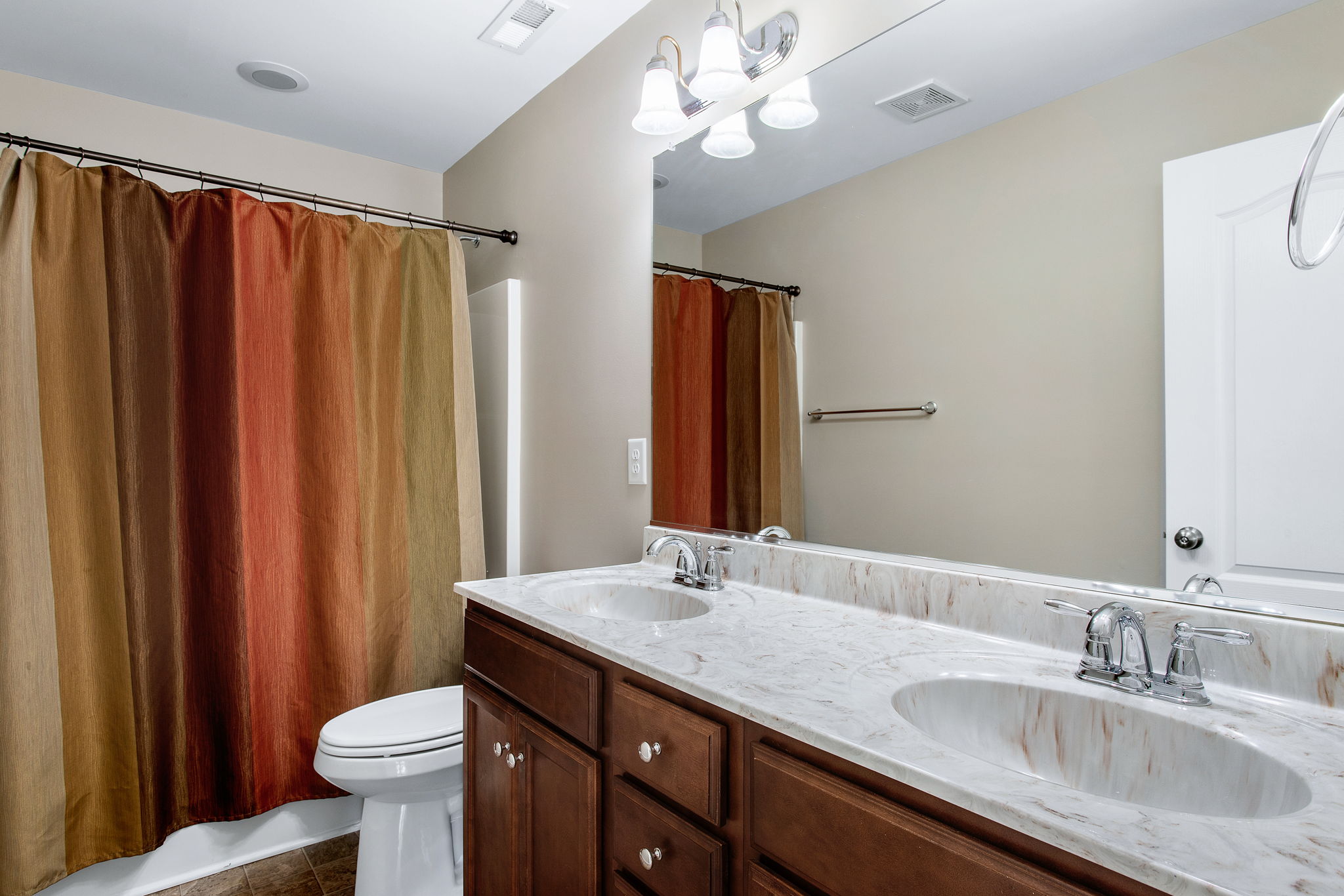33-Hall Bath