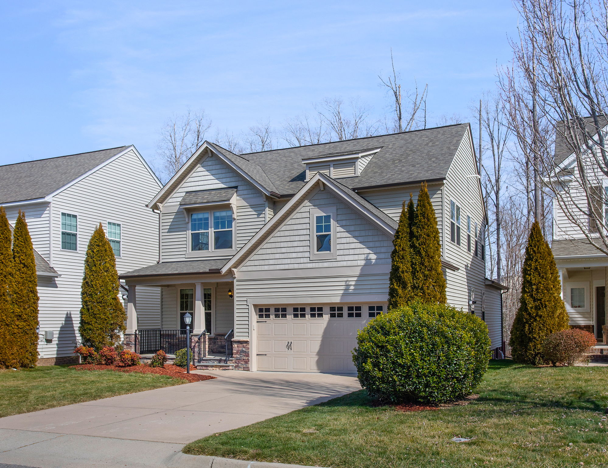 02-Exterior Front