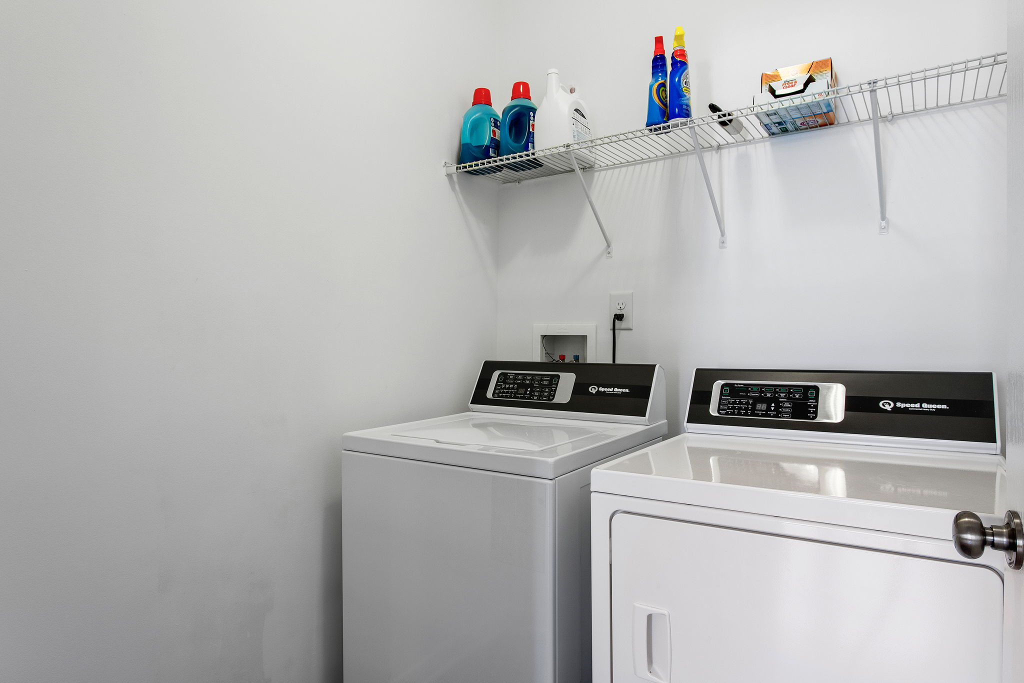 20-Laundry Room