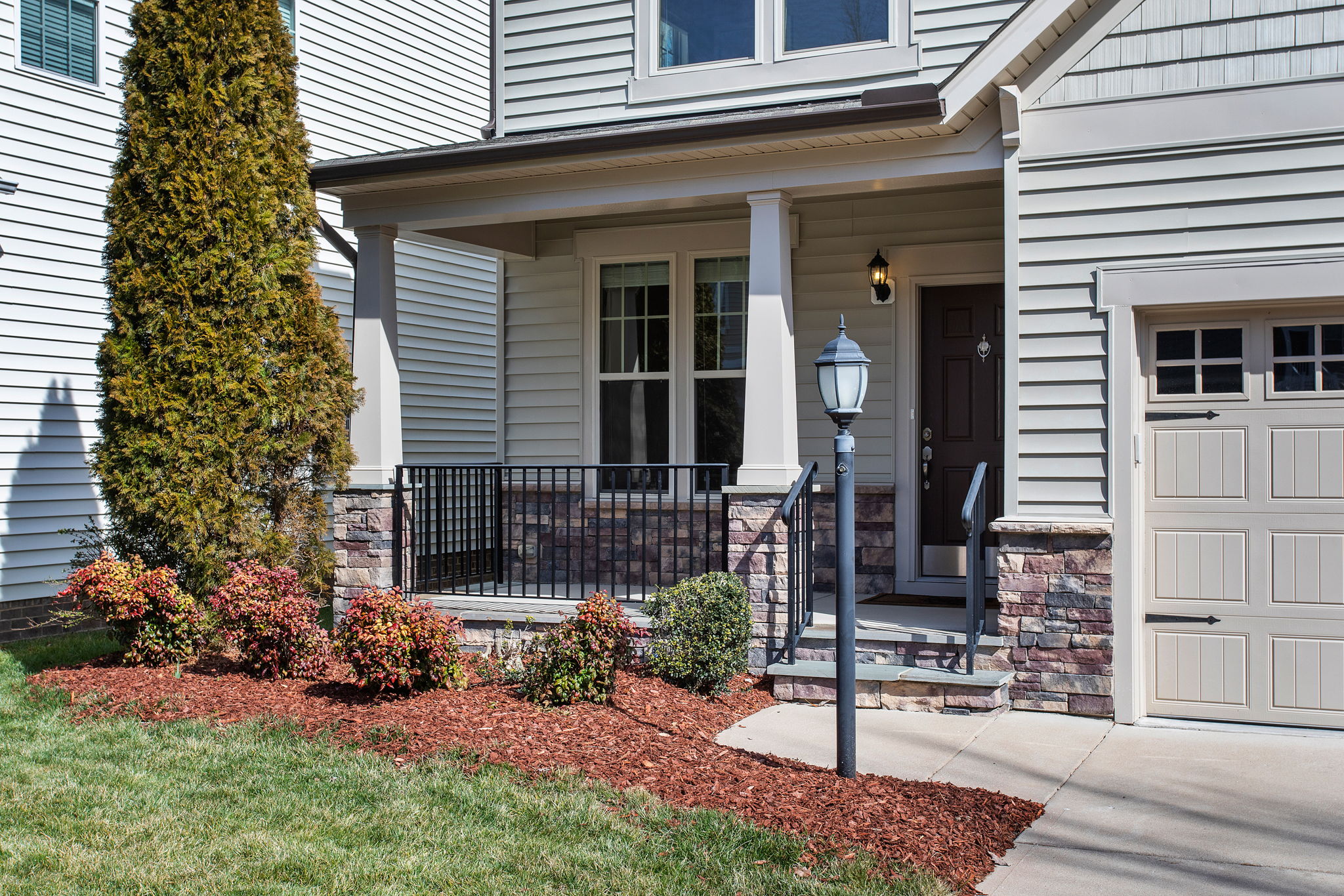 03-Exterior Front