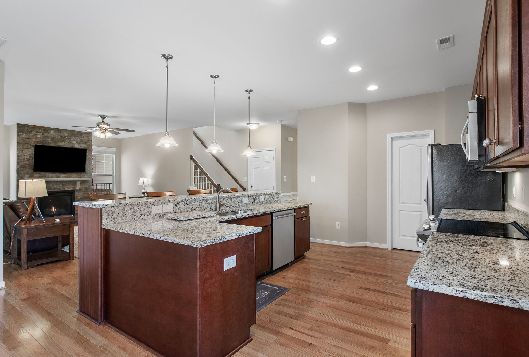 12-Kitchen