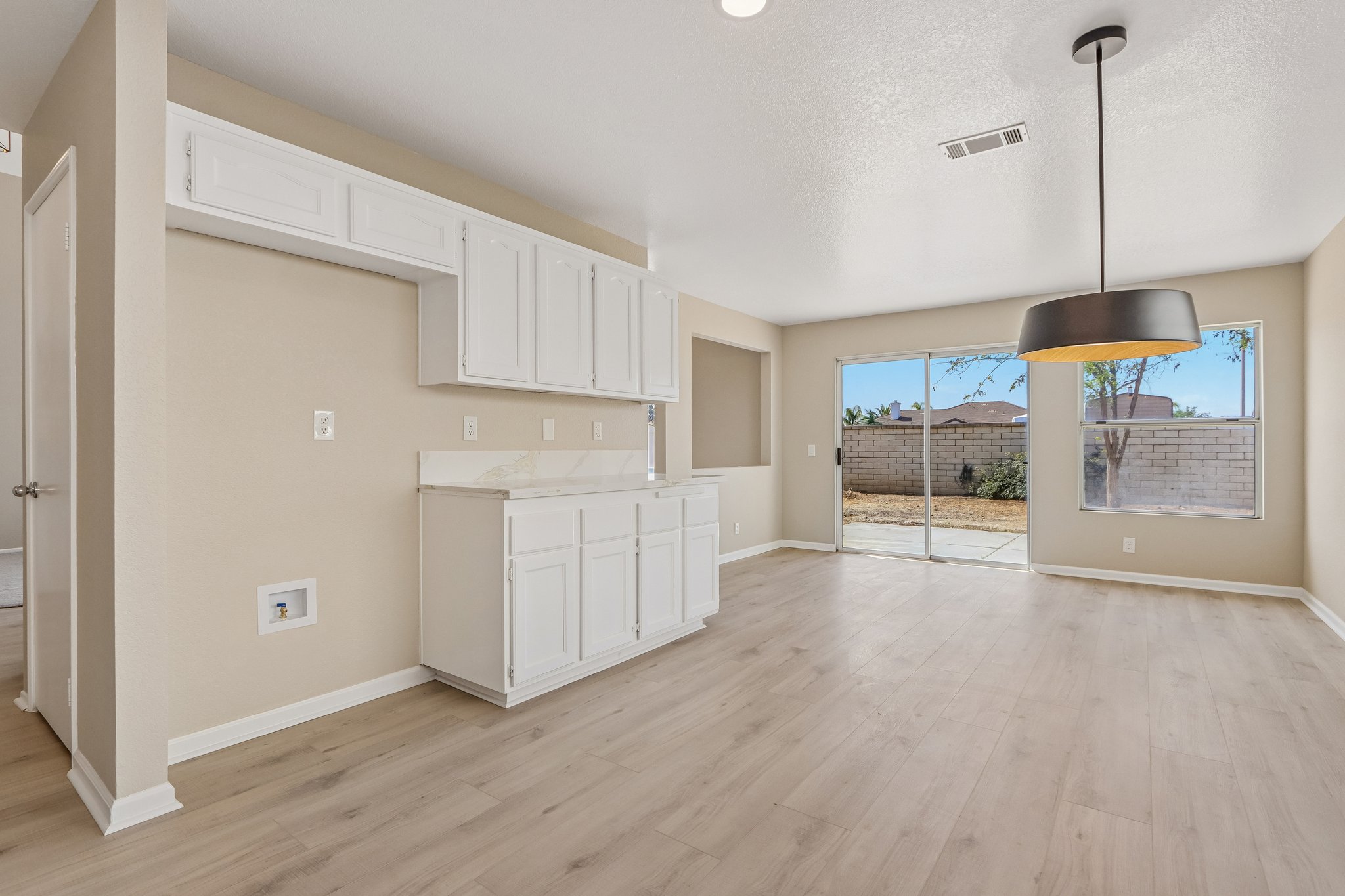 Autumnwood Ln-S1405-009.jpg