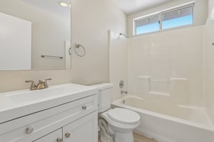 Autumnwood Ln-S1405-025.jpg