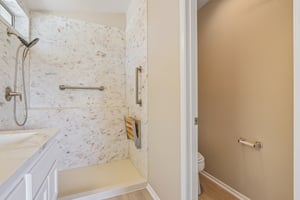 Autumnwood Ln-S1405-030.jpg
