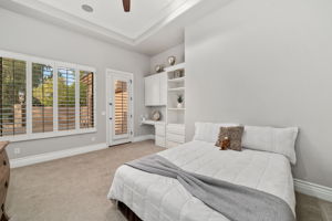 Bedroom En-suite 1