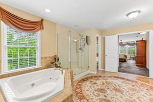 Lake Dr-S2406-056
