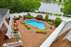 Lake Dr-S2406-087