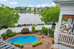 Lake Dr-S2406-102