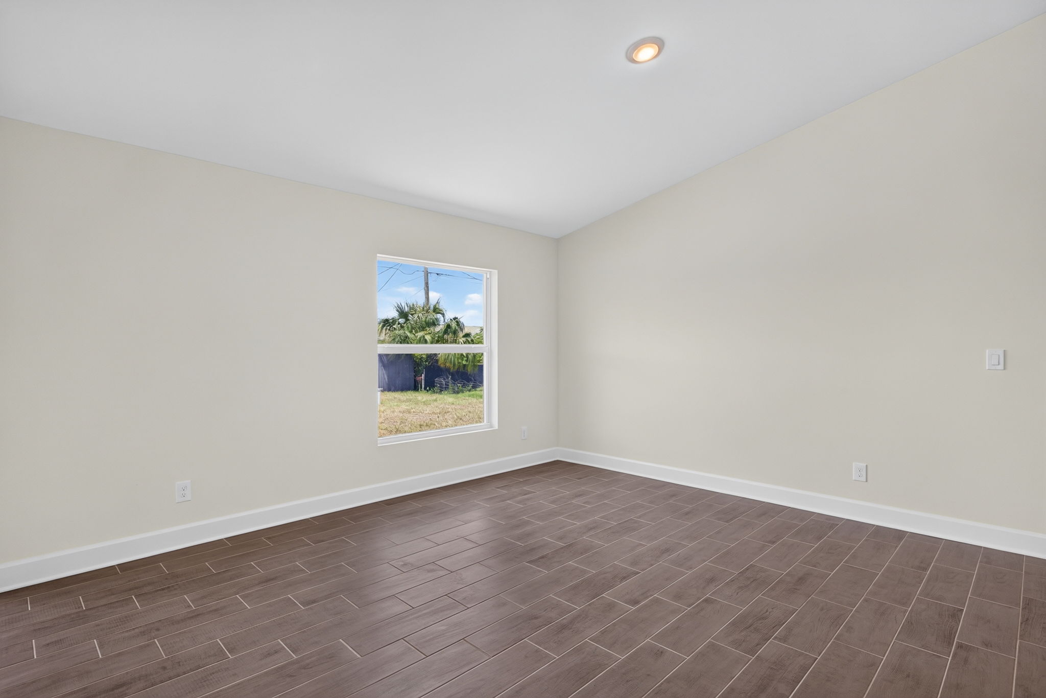 Dining Room 2 of 2