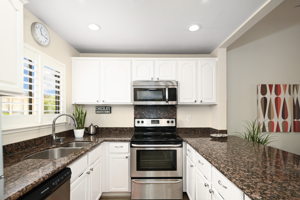 1131 S Villa Way, Walnut Creek, CA 94595, USA Photo 10