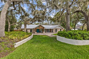  Photo 105
