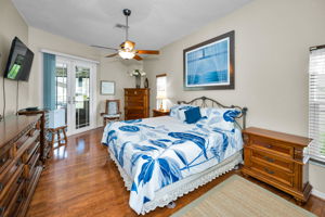 Primary Bedroom1a
