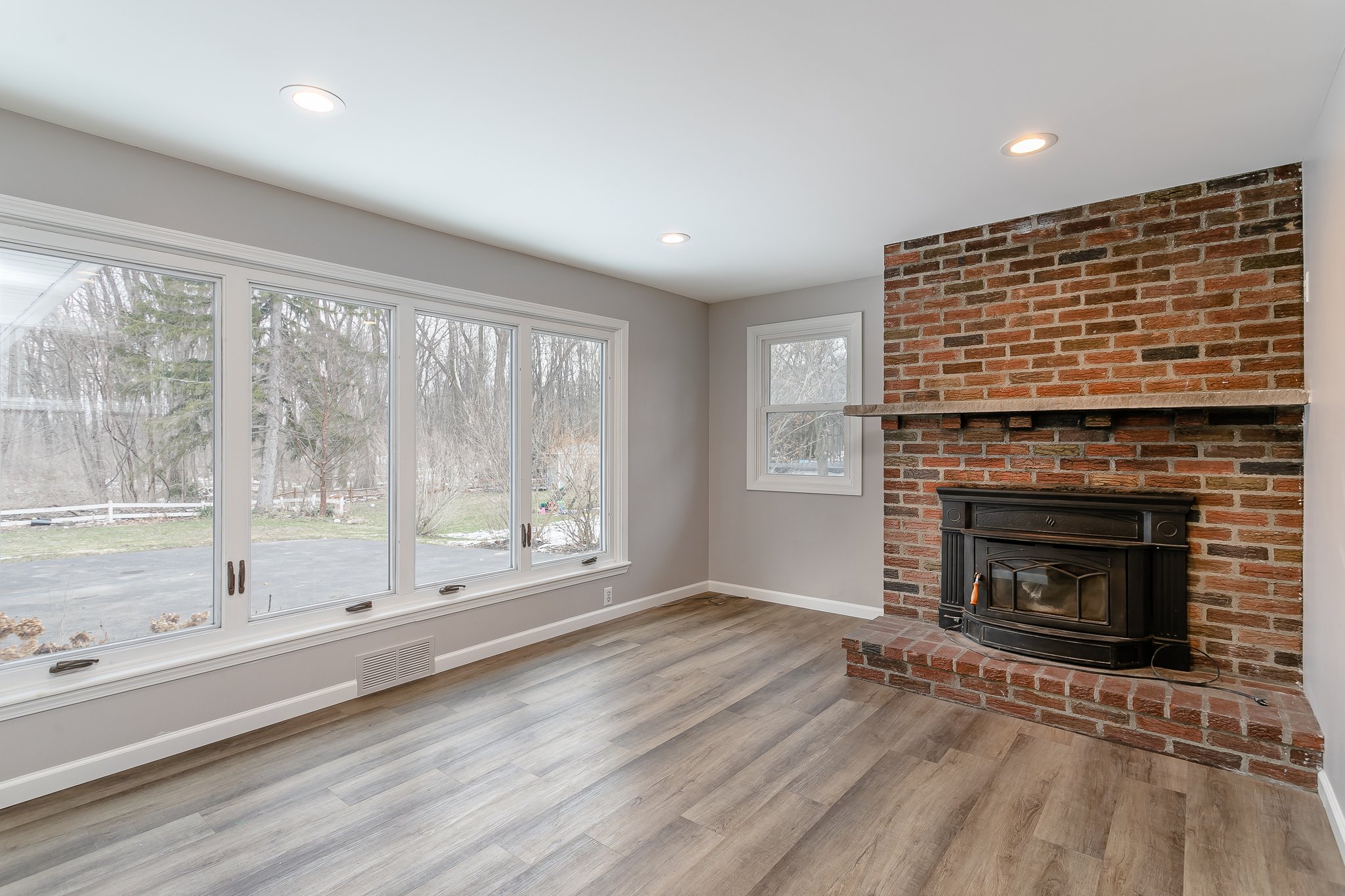 1132 Wall Rd, Webster, NY 14580, USA Photo 9