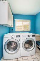 Laundry Room1b