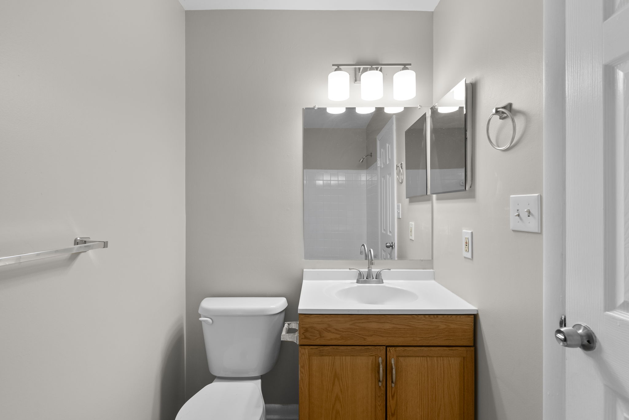 Upper Level Third Bathroom