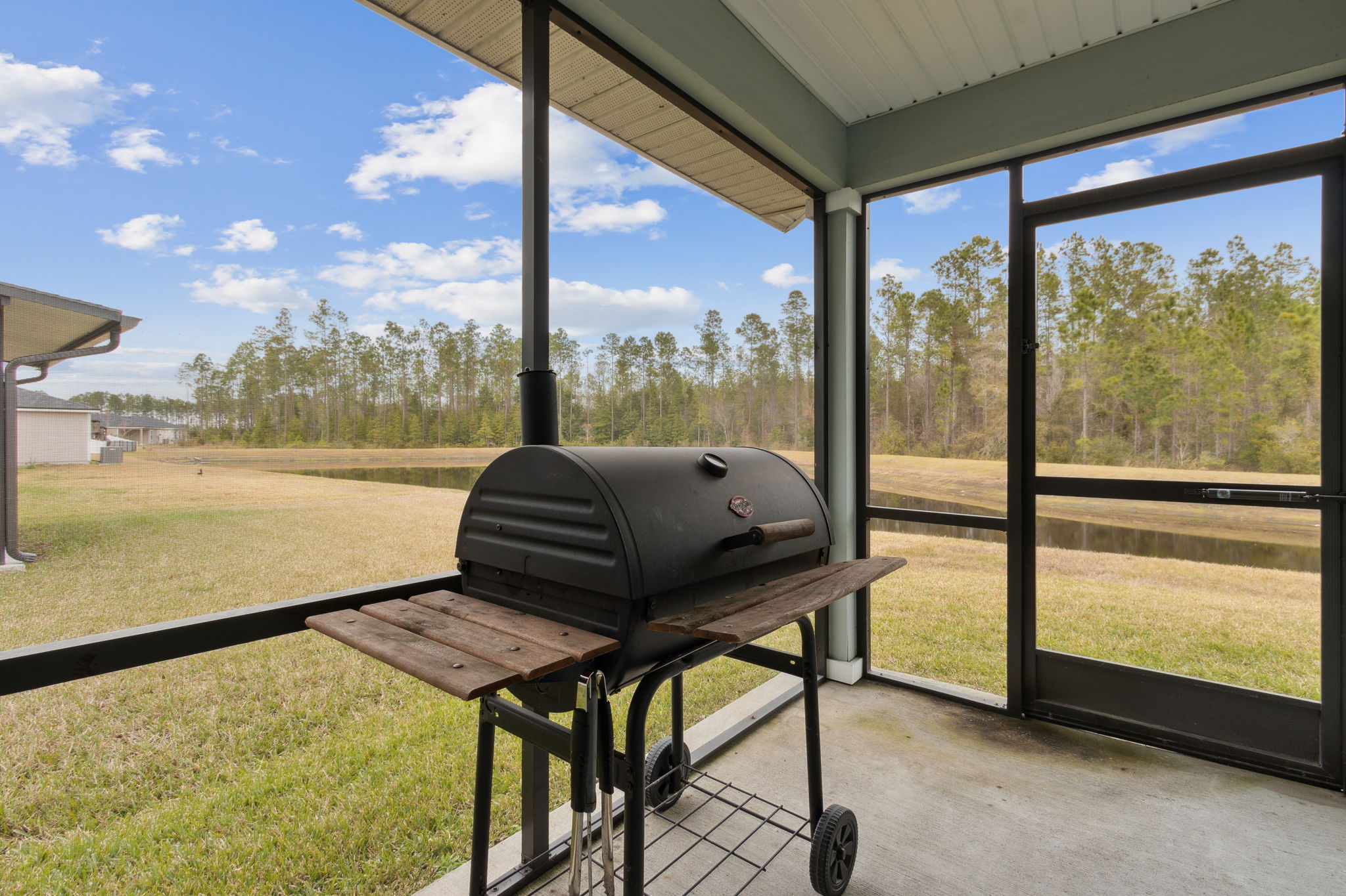 Screened-in Porch