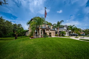 Front Exterior4