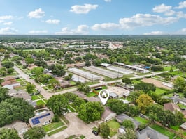 Loyola Dr-S3008-049.jpg