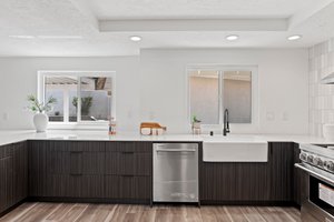 11324 Wilbur Ave, Northridge, CA 91326, USA Photo 17