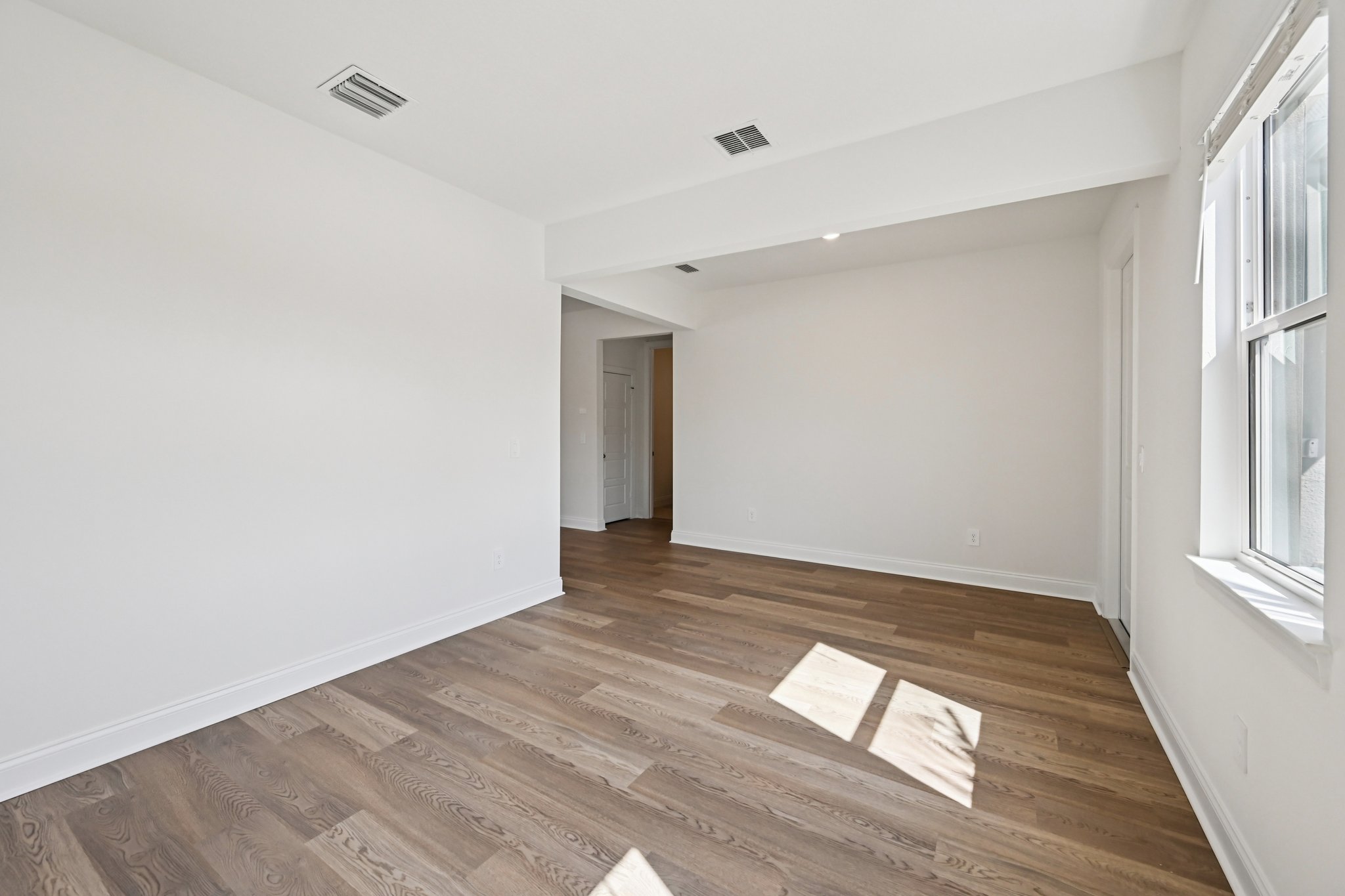 Blockbird Dr-S2702-015.jpg