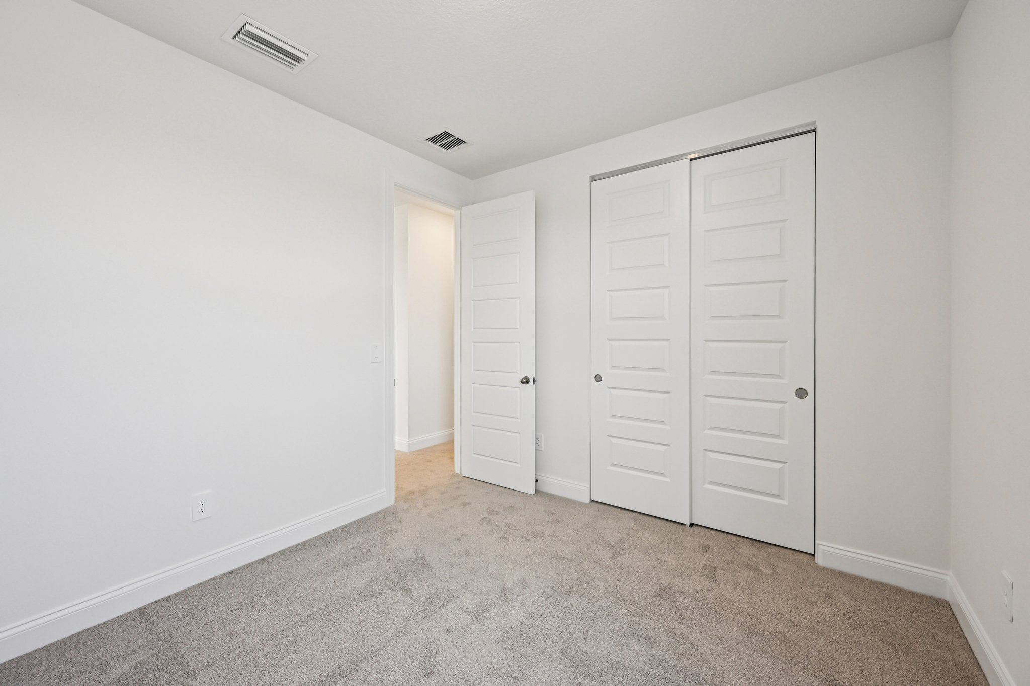 Blockbird Dr-S2702-032.jpg