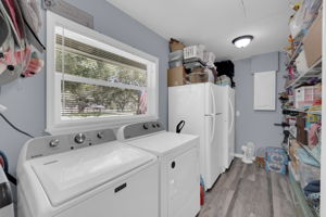 Photo 32
