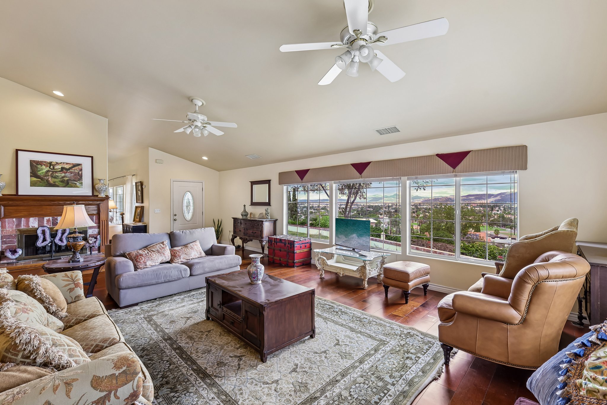 Emerald Heights Rd-S2310-014.jpg