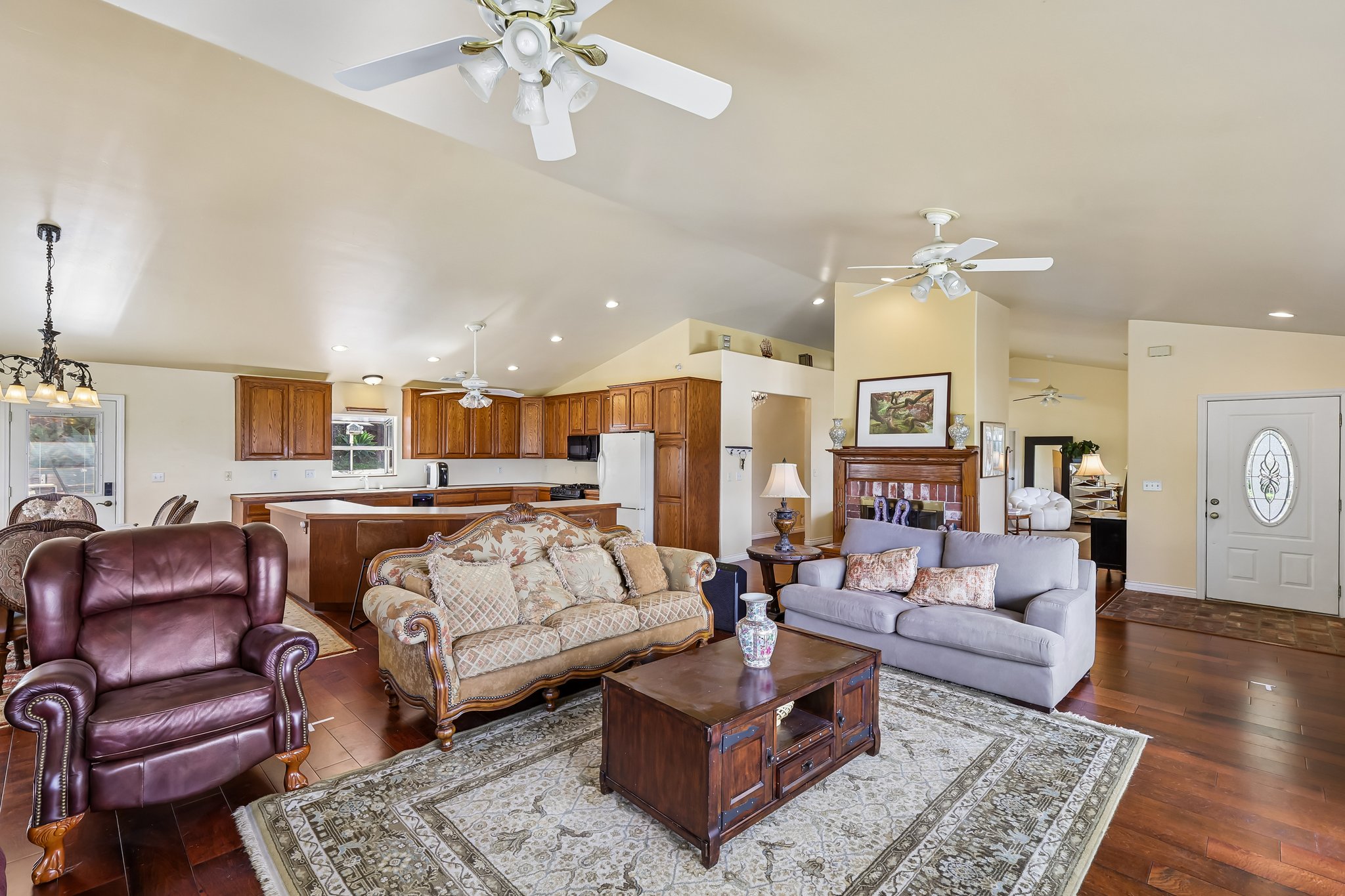 Emerald Heights Rd-S2310-017.jpg