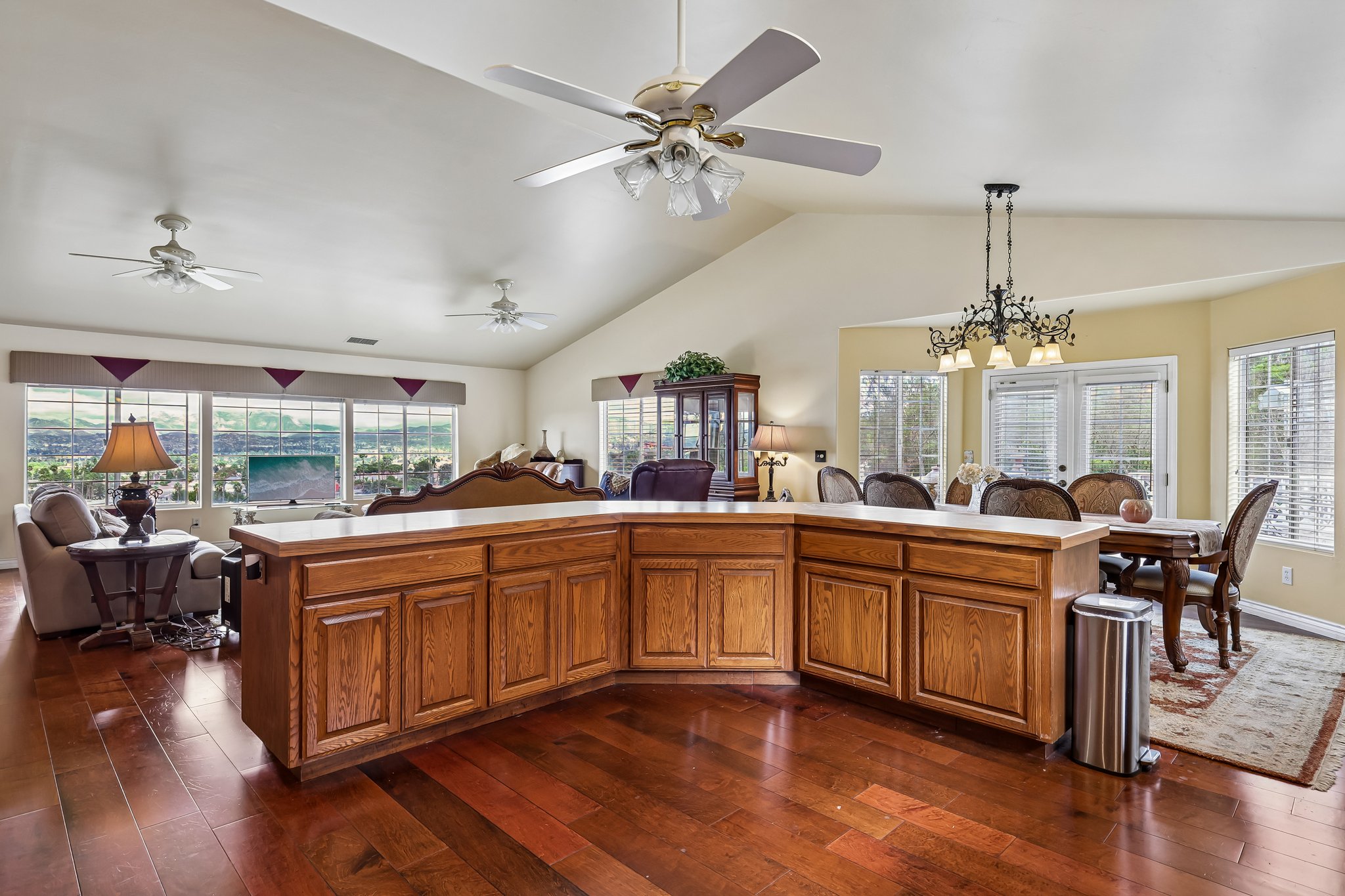Emerald Heights Rd-S2310-024.jpg