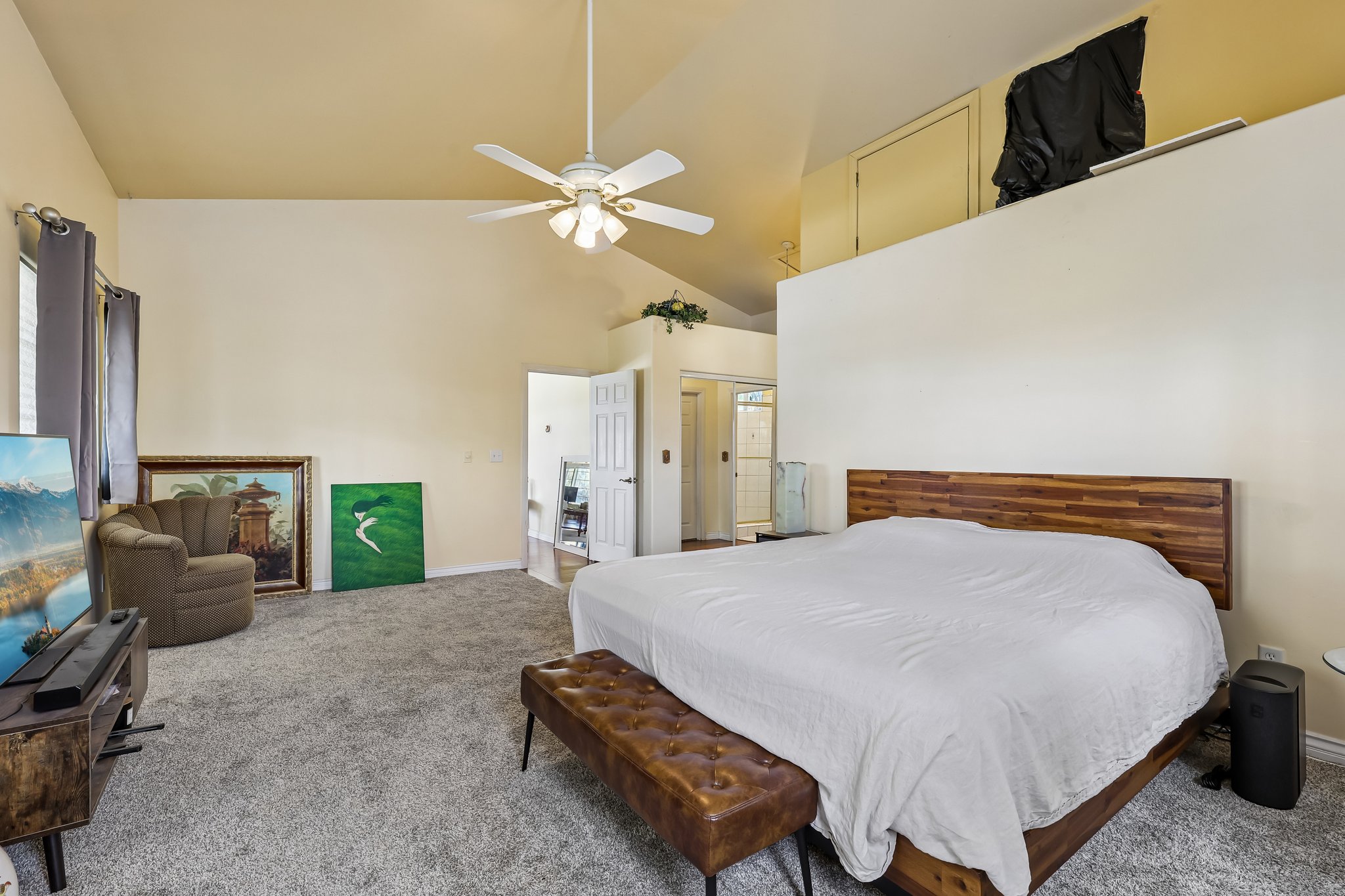 Emerald Heights Rd-S2310-037.jpg