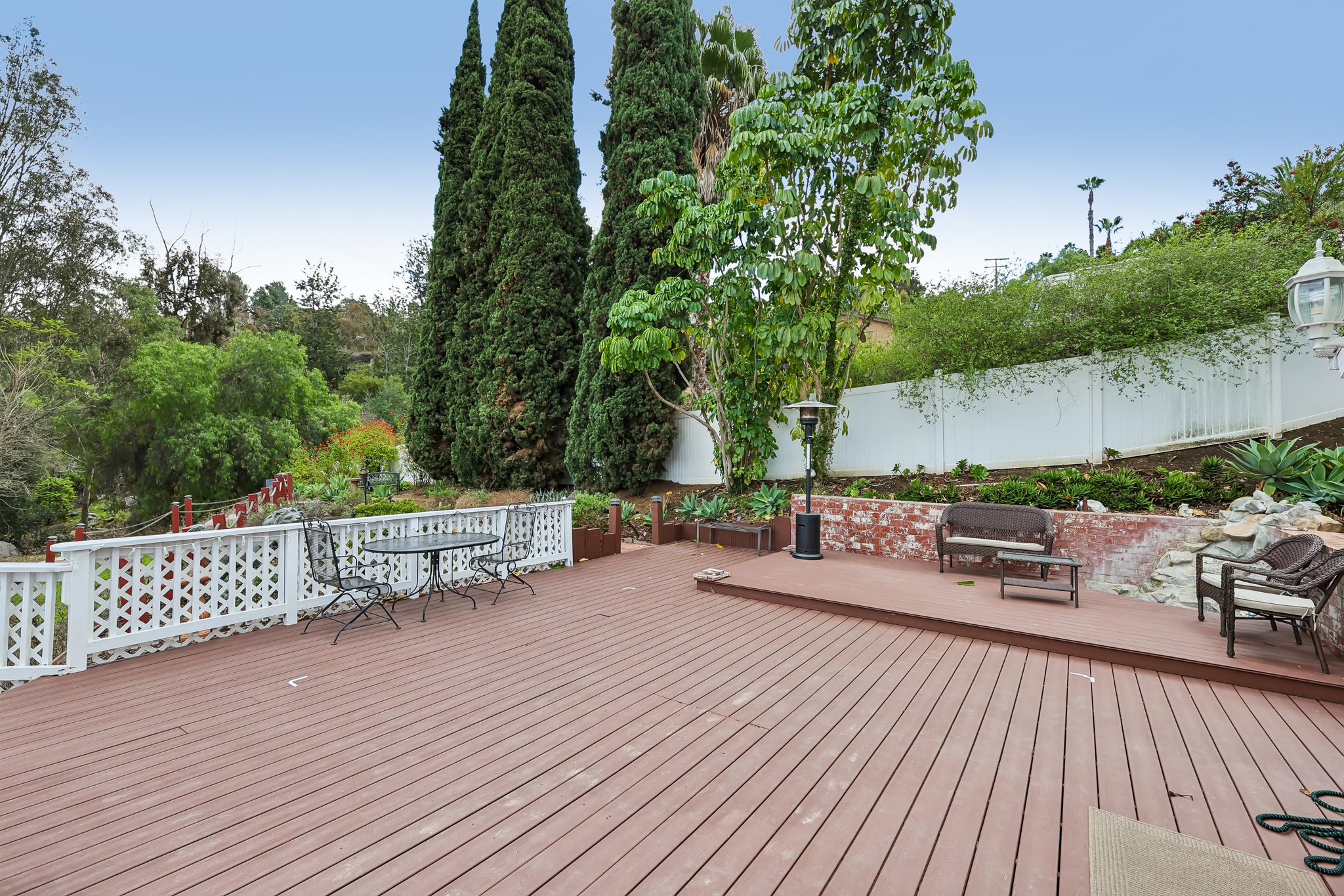 Emerald Heights Rd-S2310-046.jpg