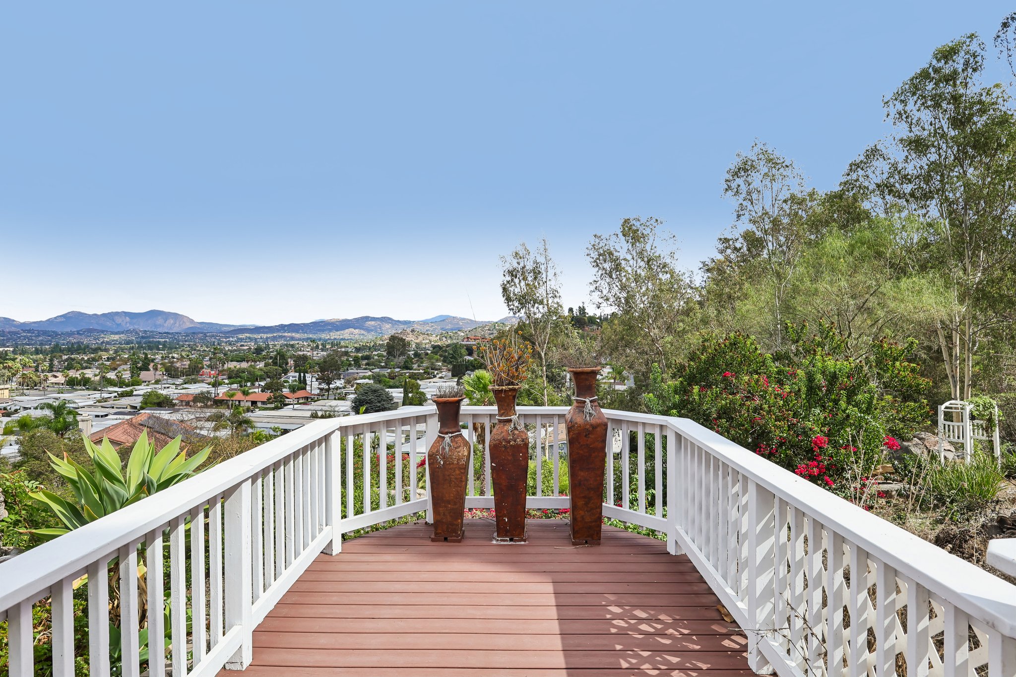 Emerald Heights Rd-S2310-050.jpg