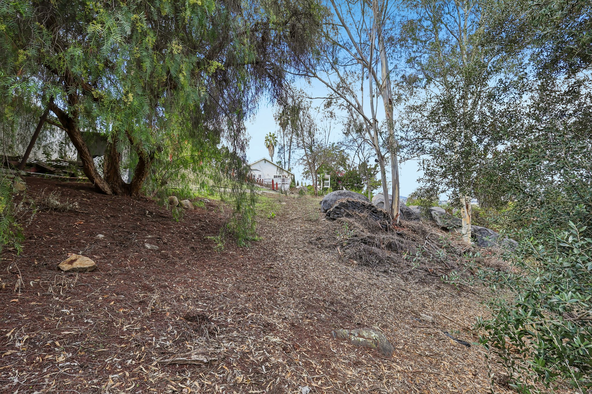 Emerald Heights Rd-S2310-060.jpg