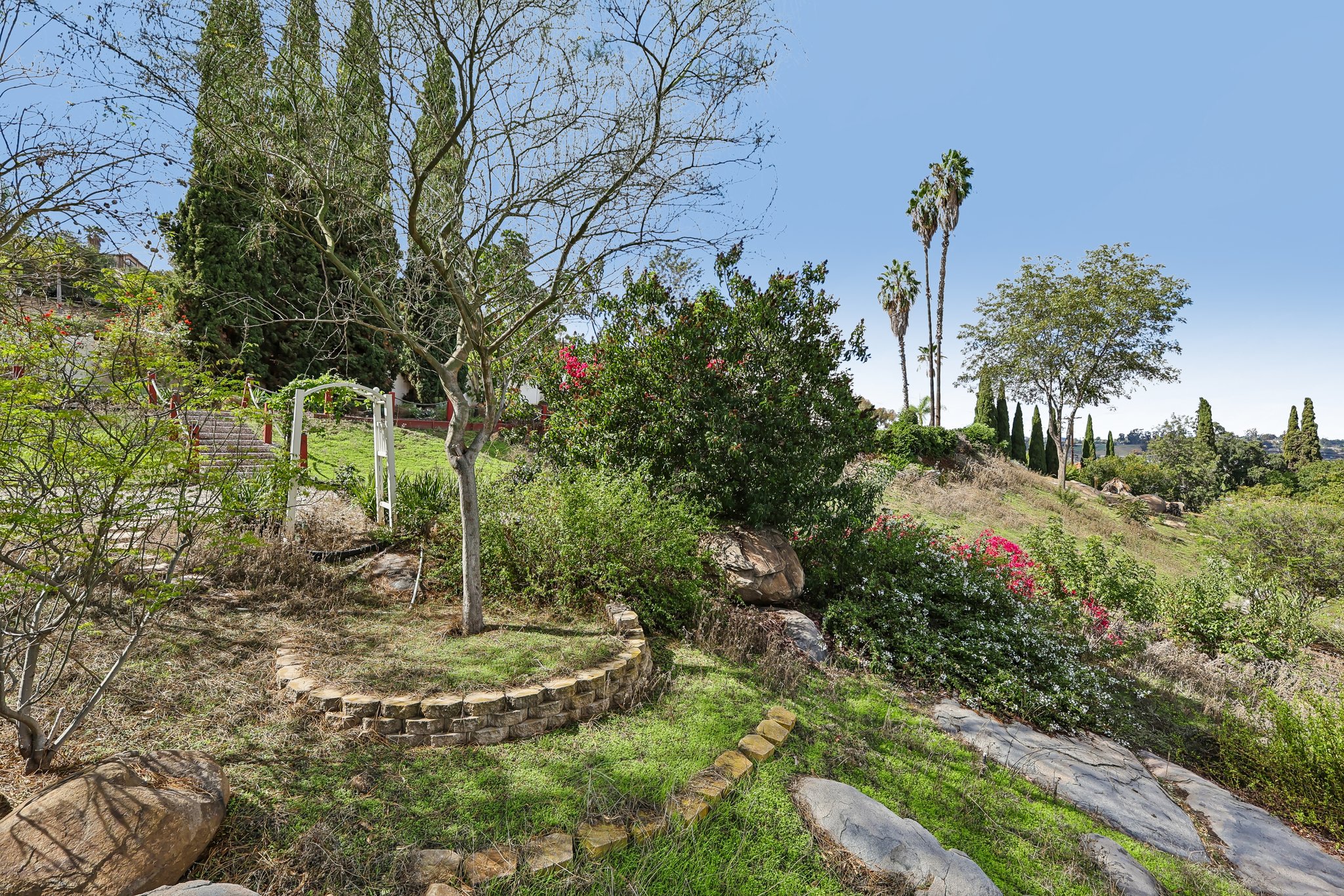 Emerald Heights Rd-S2310-063.jpg