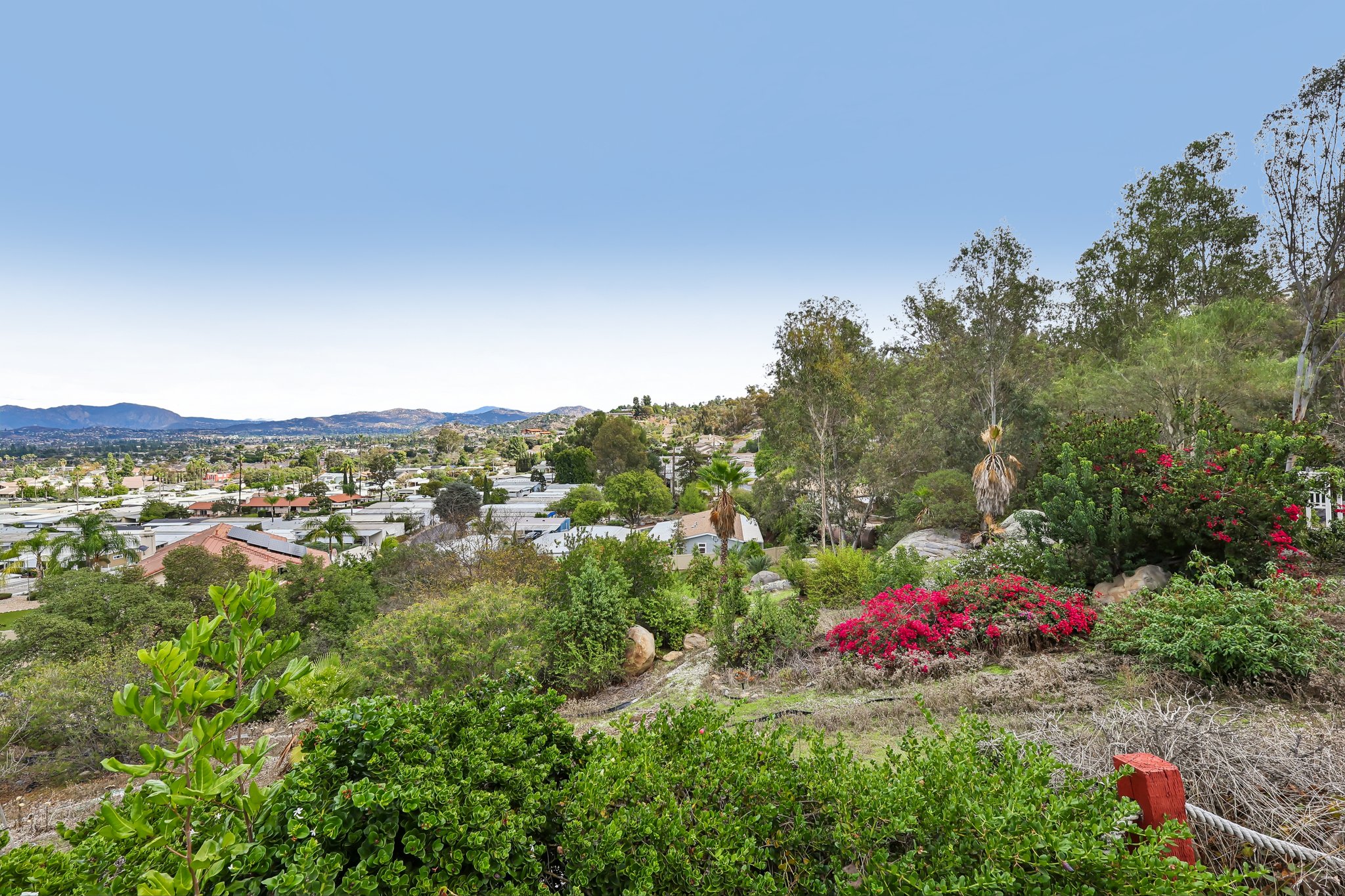 Emerald Heights Rd-S2310-068.jpg